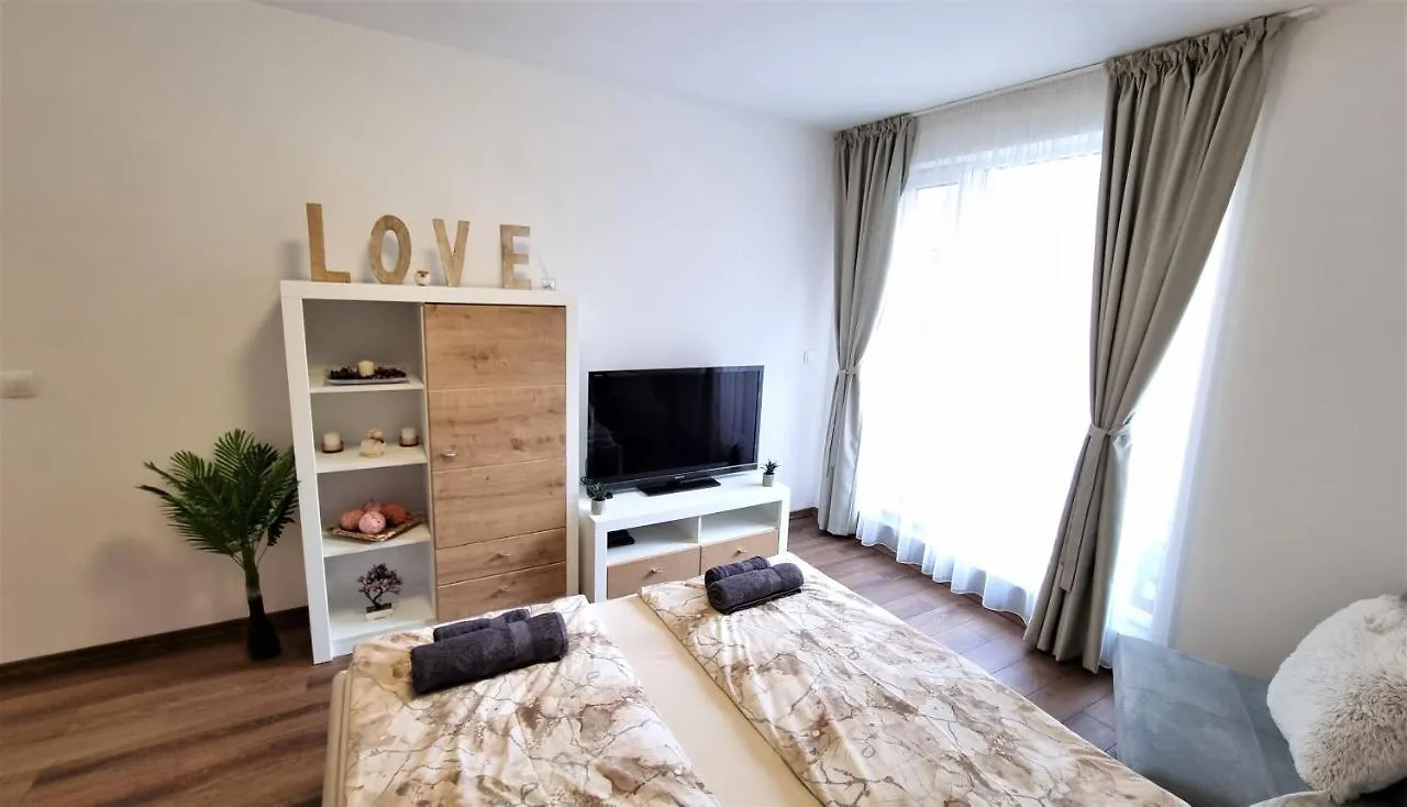 Luxury Quiet Apartment In The City Center Plovdiv